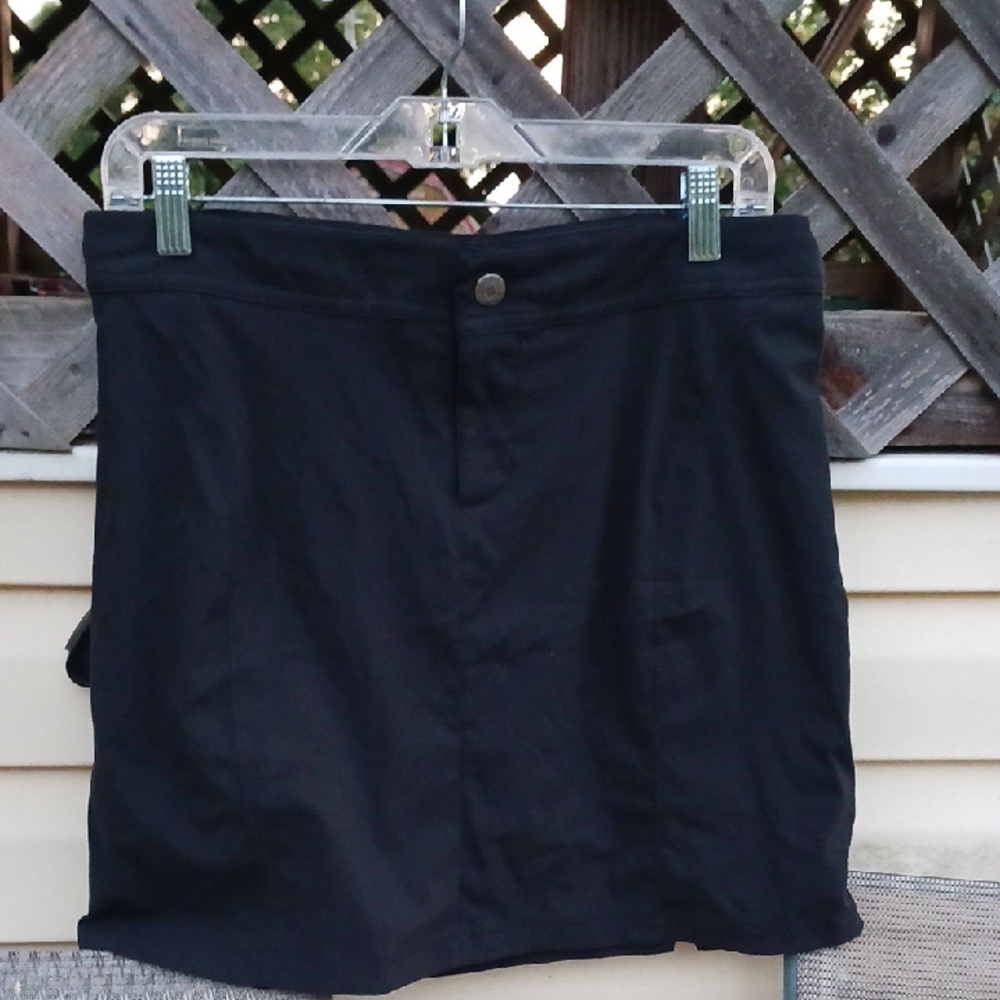 Columbia Black Skort